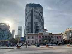 -芽庄中心购物广场