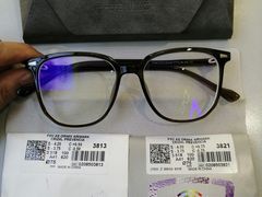 -爱视眸Eyeblling眼镜·依视路·蔡司镜片折扣店(百联南方商城购物中心)