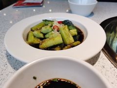 刮皮黄瓜-老佛爷铜炉蛙锅(海岸城店)