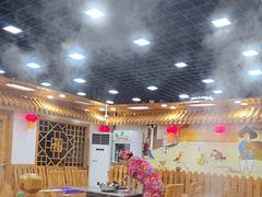 -屯老二农家铁锅炖·行业领军者(梅江店)