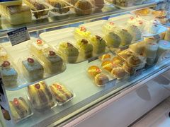 -白玉兰食品甜凤店(合生汇店)