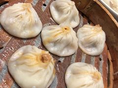 鲜肉小笼-老半斋(福州路店)