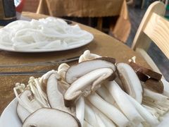 -濠轩阁特色生蚝火锅(水湾路店)