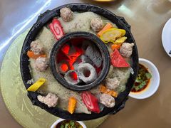 腾冲土锅子-边疆缘正宗腾冲风味菜馆(腾冲店)