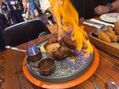 巴伐利亚烤猪肘-1886德国汽车餐厅(外滩中央店)