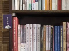 -荒岛书店(黄县路店)