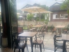-弗兰克牛排西餐厅 Galla R By Ribone(上海首店)