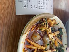 -顺溜·手工刀削面·黑金店(铜锣湾店)