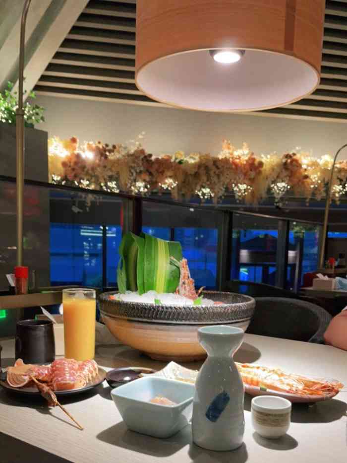 荣新馆(华润时代5号店)-"浦东的第一家荣新馆位于重新装修过的华润时.