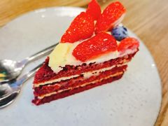 莓子红丝绒蛋糕-Wagas沃歌斯(北京君太百货店)