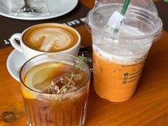 -Chom Cafe and Restaurant