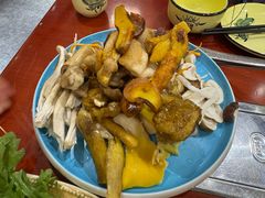 -菌之家·专业纯野生菌火锅·特色炒菌