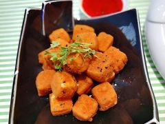 黑松露脆皮豆腐粒-桂满陇·杭州小馆(巴黎春天浦建店)