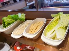 -海底捞火锅(新松江路生日主题店)