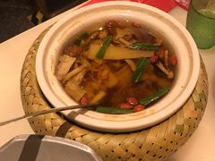 龙骨煨菌菇汤-新发现(苏州中心商场店)
