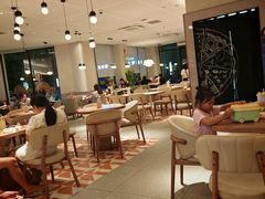 -必胜客(阿罗海店)