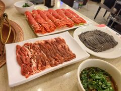 手工鲜羊肉-八先生涮肉房(三里河店)