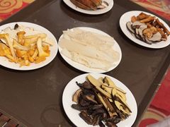 -天宜隆蘑菇宴火锅(石景山旗舰店)