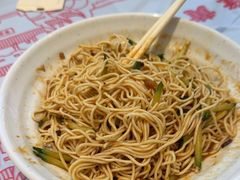 -肥肥虾庄·金牌油焖大虾(汉口城市广场店)