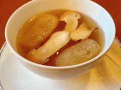 松茸竹笙炖花胶-广州富力君悦大酒店空中花园