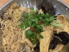-华中科技大学东三学生食堂