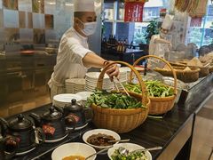 -圣丰索菲特·2 On 988 Café 自助餐厅