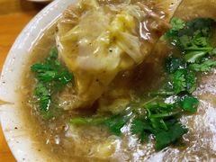 -罗卜李包子羊肉汤