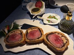 鱼子酱惠灵顿牛排-弦月窗LUNETTE BY AMANDA(复兴路店)