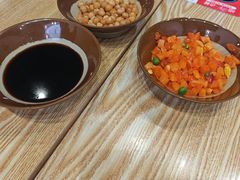 -魔都三兄弟酸辣粉·蘸卤炸串(虹桥万科店)