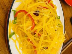 凉拌土豆丝-百格里格.Uyghur cuisine(百色路店)