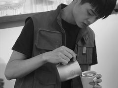 -Line 咖啡(石厦花园店)