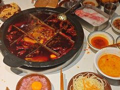 -卤校长老火锅(杨家坪直营店)