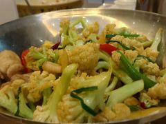 -川流不息·地道川菜·小龙虾(新松江路店)