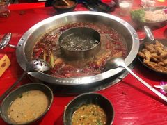 -谭鸭血老火锅(漳州路店)