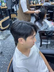 -藤野造型专业烫染接发