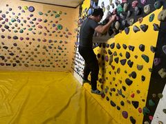 -问山MountQuest攀岩馆