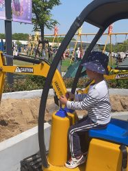 -季高兔窝窝亲子园(上海薰衣草公园店)