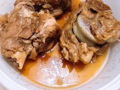 -95号酱骨·一块豆腐(展春园西路店)