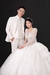 -雪中彩影婚纱摄影·微光艺术中心