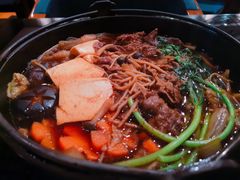 国产牛肉火锅-新鲜特色餐厅(香格里拉大酒店)