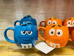 -m豆巧克力世界(上海世茂广场店)