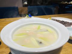 -湖畔鲁菜·二十年老字号餐厅(大明湖店)