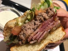 BBQ培根牛肉特堡-The Habit Burger Grill 哈比特汉堡(复兴soho店)