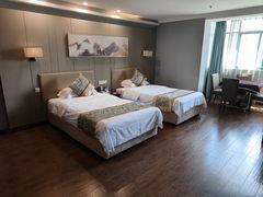 -贵州龙悦大酒店(贵阳喷水池地铁站店)