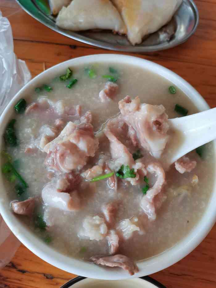 莲姐洲心大粥-"洲心烧肉,大粥,早上起来吃一顿,神清气爽.