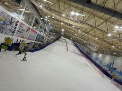 -乔波室内滑雪场