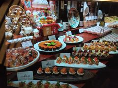 -雍容荟帝王蟹活龙虾展台自助(IFS黑金店)