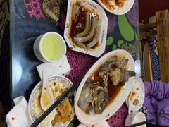 -小厨子私房菜·云南美食店