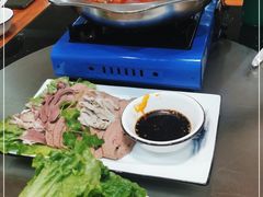 -土灶台东北大块肉烧烤(风景城邦店)