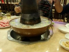 -盛元盛居传统炭火锅(绿园店)